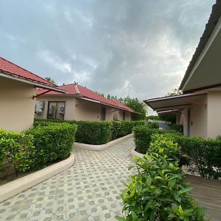 City The Village Beach Resort Laeja מראה חיצוני תמונה