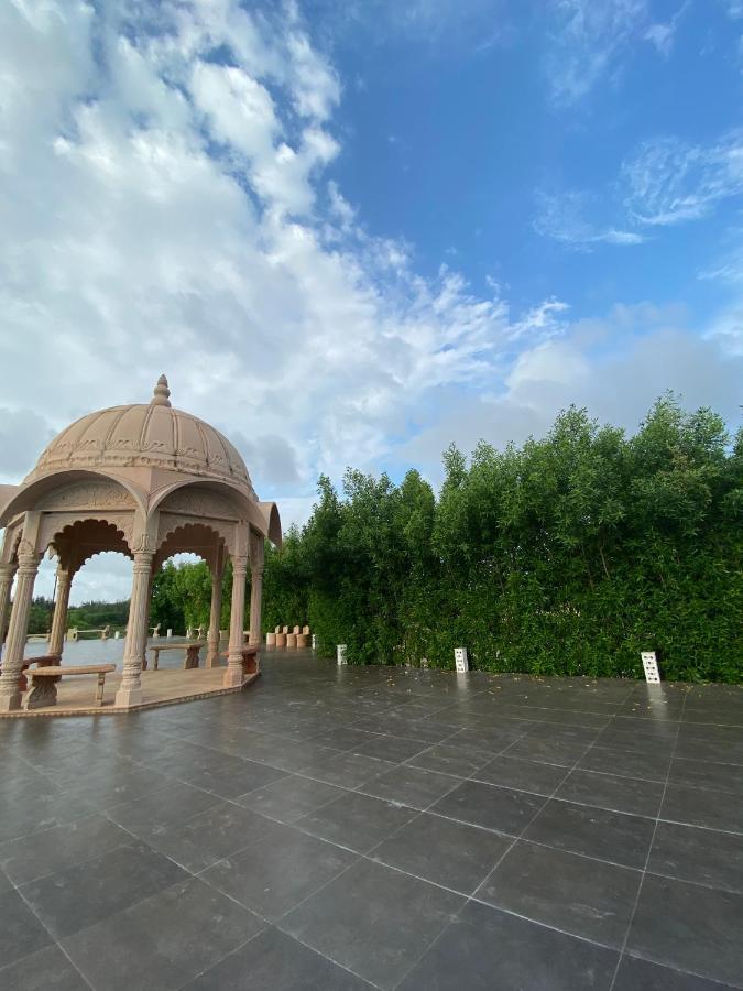 City The Village Beach Resort Laeja מראה חיצוני תמונה
